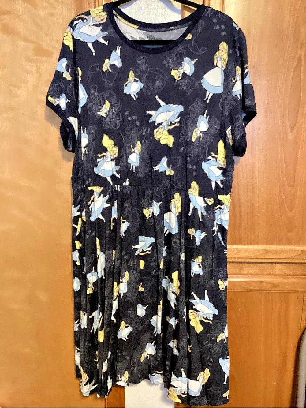 Torrid Disney Alice in Wonderland Skater Midi Dress, GUC, Torrid 2 (18/20)